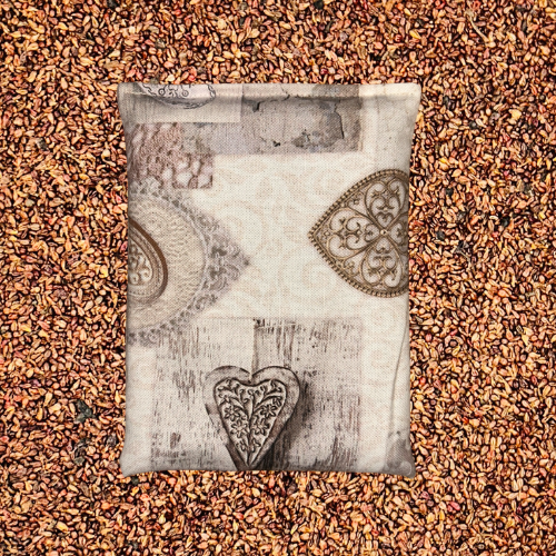 Traubenkern Kissen Herzmotive