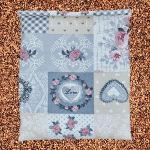 Traubenkern Kissen Love