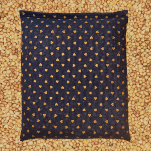 Kirschensteinkissen goldenem Herz-Muster