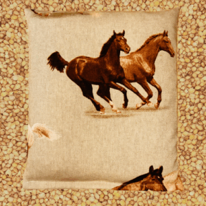 Kirschensteinkissen Pferde auf natur