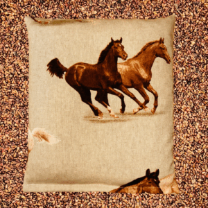 Traubenkern Kissen Pferde auf natur